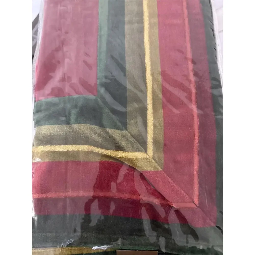New Velvet Stripe  60x84 Oblong Tablecloth Holiday Bed Bath Beyond New In Packag